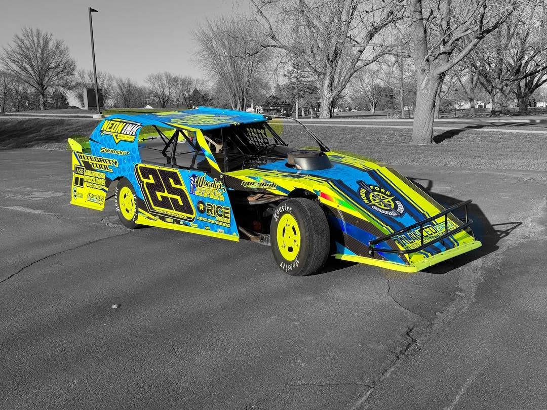Pontoon graphics